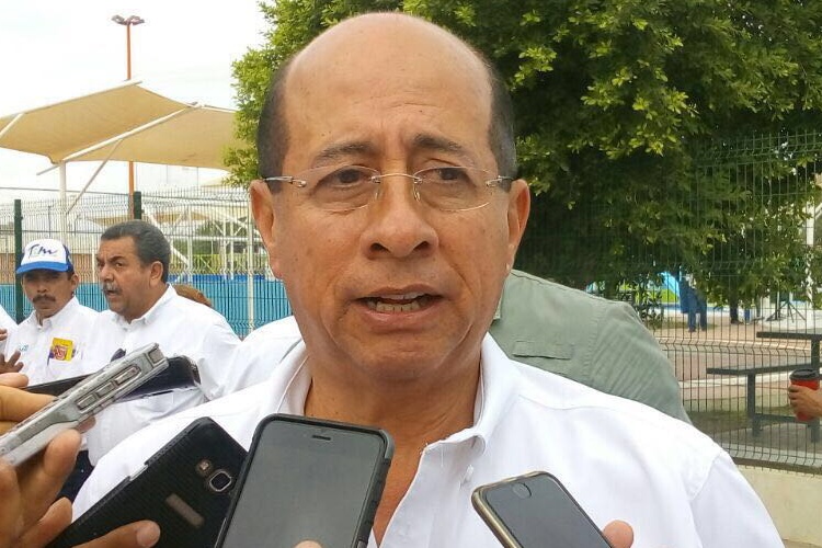 Escuelas ‘reprueban’ en consumo de agua; Rebasan subsidio