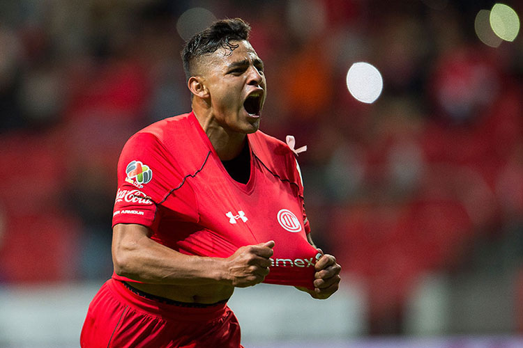 Toluca somete a Lobos en el inicio de la jornada 13