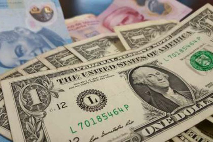 Dólar promedia 19.11 pesos