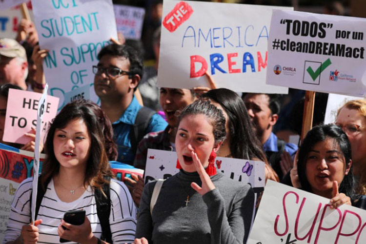 Piden no usar datos de ‘dreamers’ para deportarlos