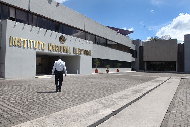 INE recibe 74 solicitudes para candidaturas independientes a la Presidencia