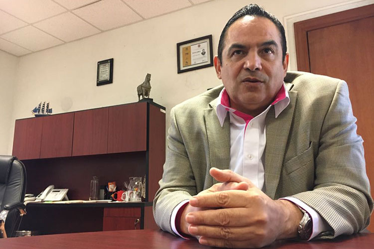 Nosotros a lo nuestro, Geño tiene a sus abogados: PRI