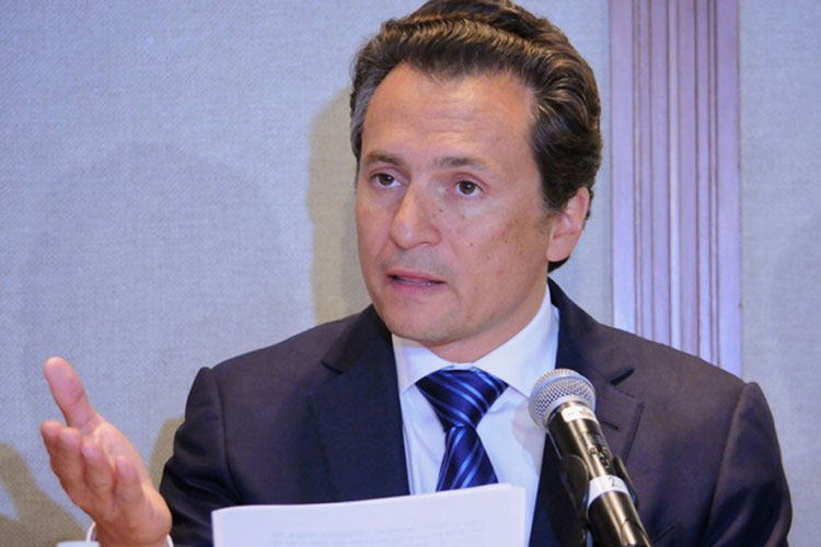Lozoya comparece ante la Fepade y va con 2 denuncias contra Nieto