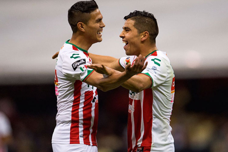 Necaxa Les cortan las alas al América en casa