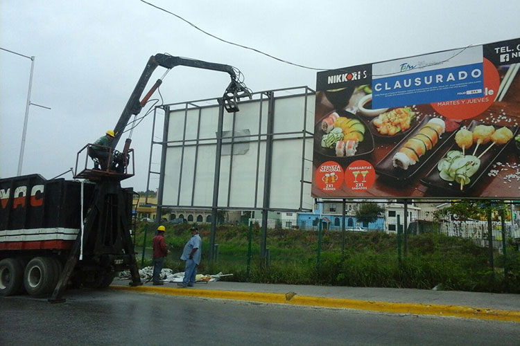 Clausuran 20 panorámicos por carecer de permisos