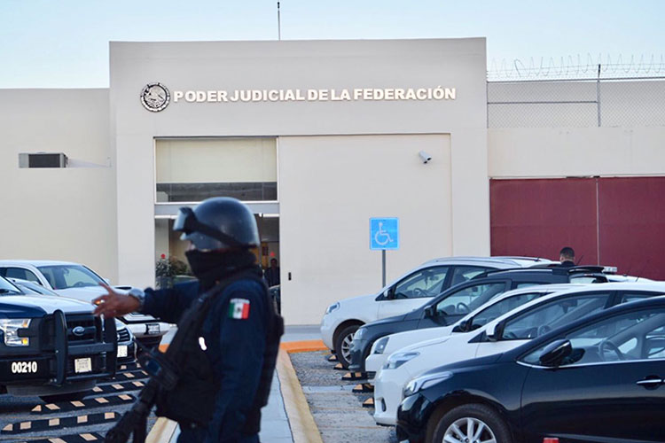 Inicia Audiencia de Eugenio ante Juez Federal