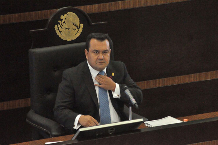 Procurador Irving Barrios inicia glosa del primer informe