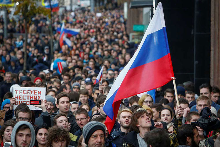 Arrestan a decenas de opositores en Rusia durante protestas