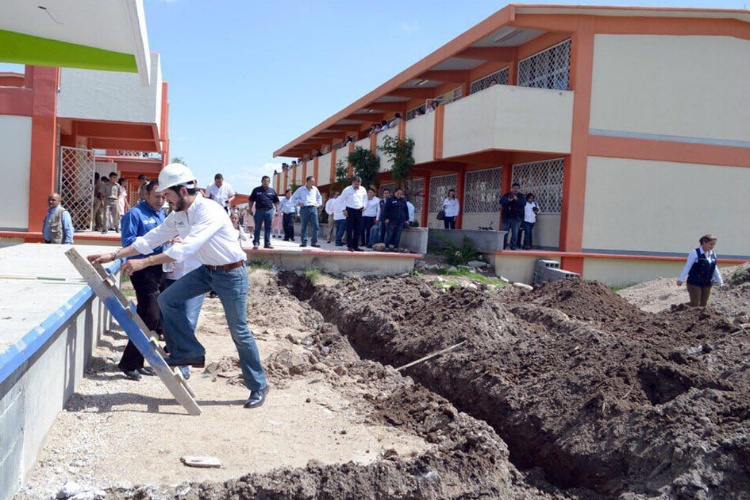 Inicia Gobierno Estatal y SET obra en plantel escolar