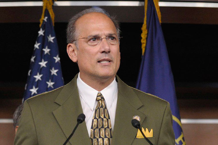 Candidato de Trump para lucha contra drogas retira su postulación