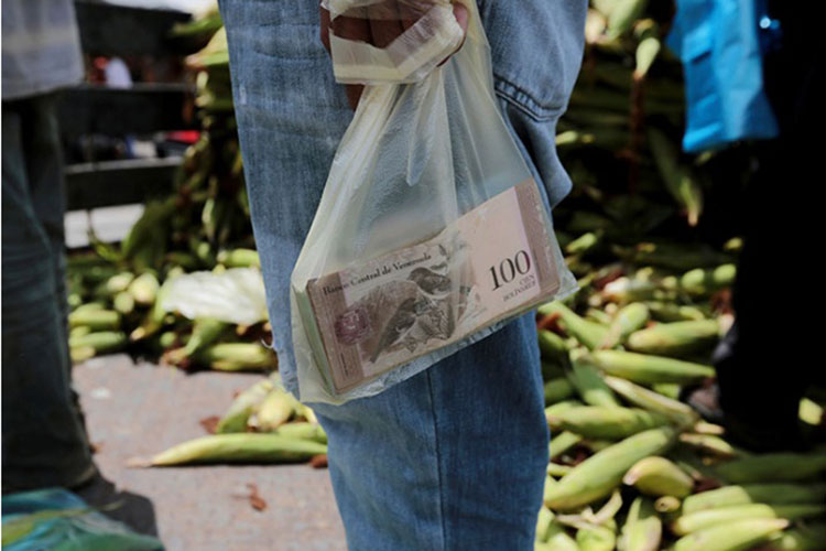 Venezuela acumula inflación de 536.2%; escasea efectivo