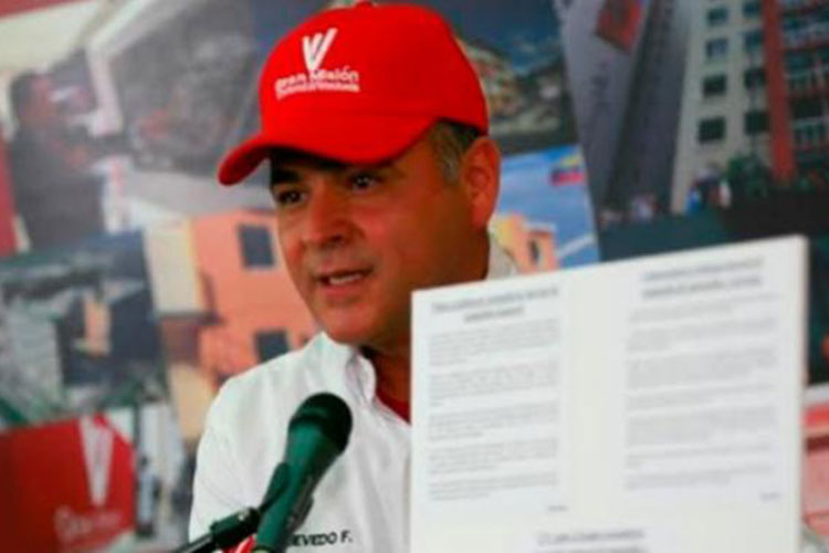 Maduro designa a un general para que limpie el sector petrolero