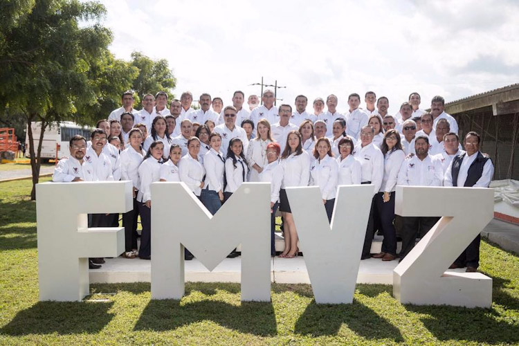 Recibe UAT visita de Mariana Gómez de García Cabeza de Vaca