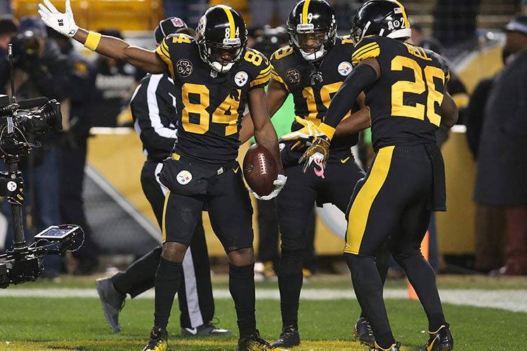 Acereros alargan racha triunfal en noche de pesadilla para Mariota