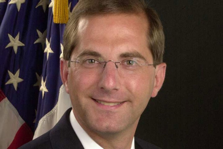 Nomina Trump a exejecutivo farmacéutico como secretario de Salud