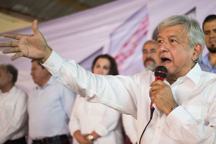AMLO se registrará el 12 de diciembre como precandidato a la Presidencia