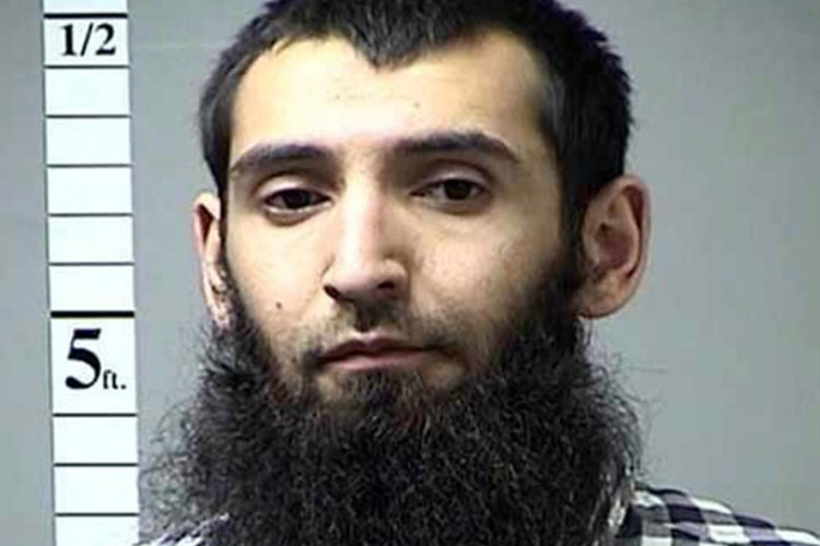 Atacante de NY dejó carta mencionando al EI; era chofer de uber