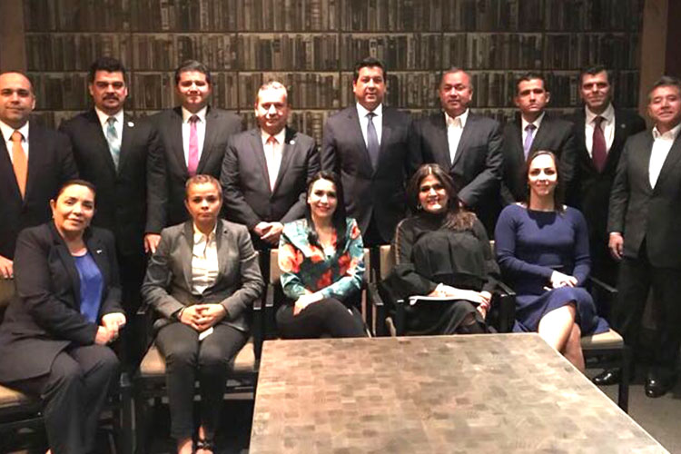 Gobernador y Diputados Federales inician defensa del presupuesto