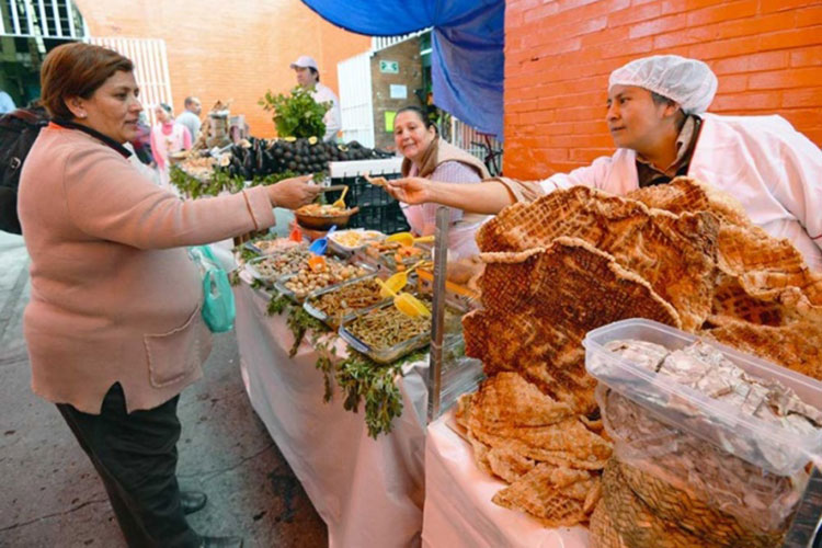 Tras sismos baja 1.2% confianza del consumidor