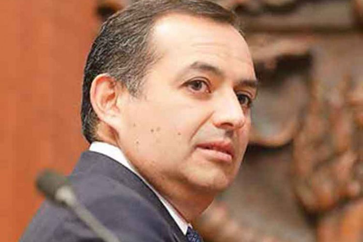 Senado quita trabas para fiscal electoral