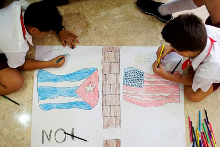 Implementa EU restricciones a viajes y negocios con Cuba