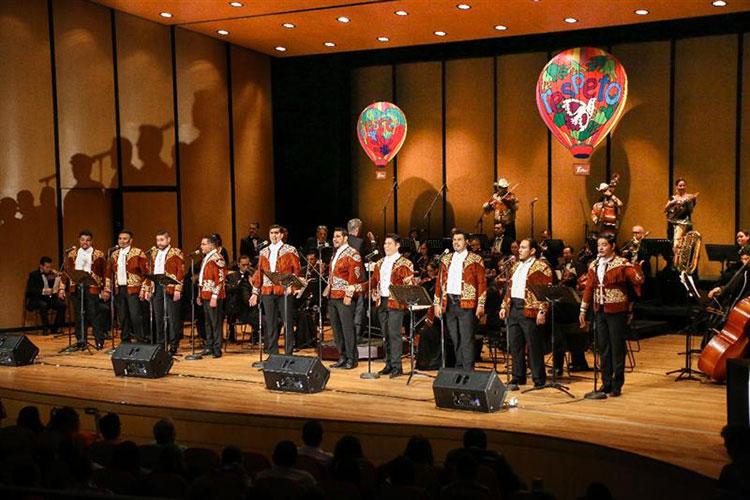 Recorre la esperanza y alegría con el Nuevo FIT