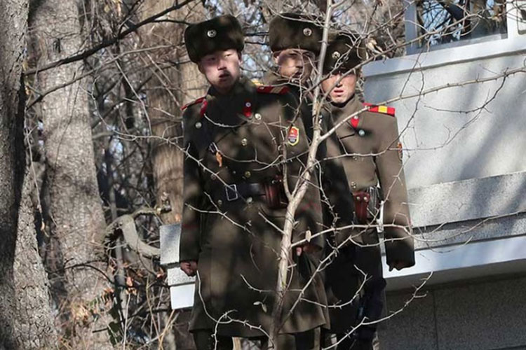 Crece tensión en frontera intercoreana tras deserción de soldado