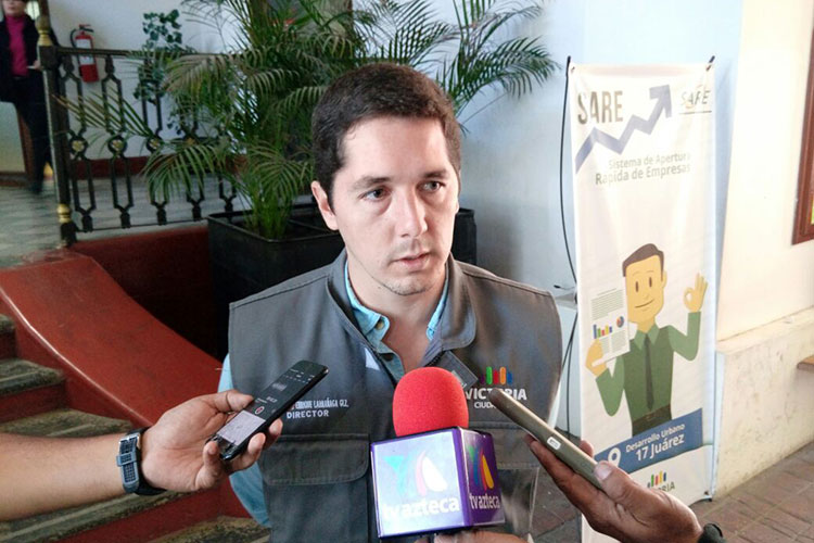 Relajan vándalos destrucción de luminarias