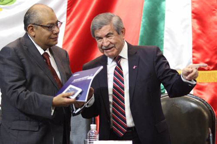 Descubre la Auditoría Superior que en el SAE hay más jefes que personal operativo