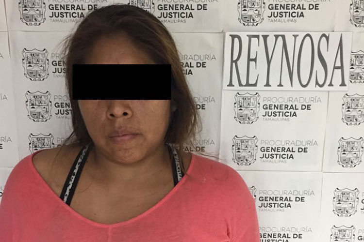 Detienen en Reynosa a mujer robacoches