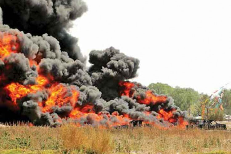 Ordeña abre agujero financiero en Pemex