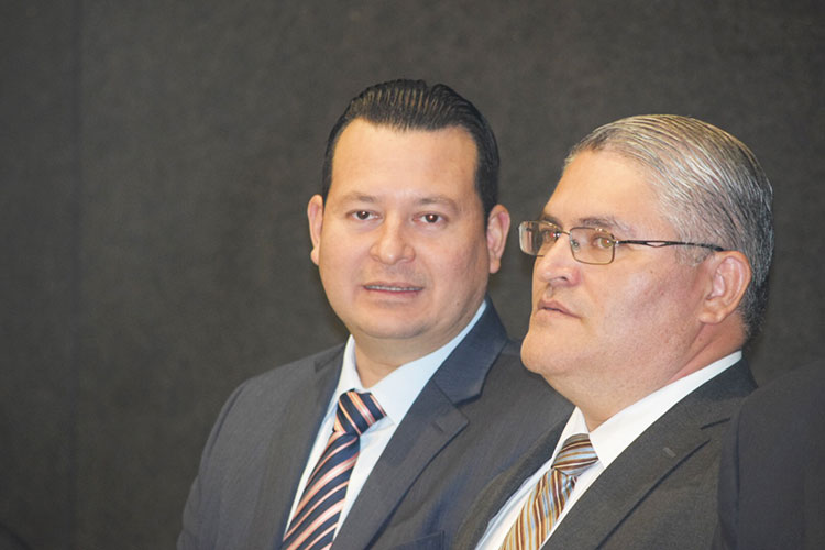 Una Tras Otra Alejandro el trastornado