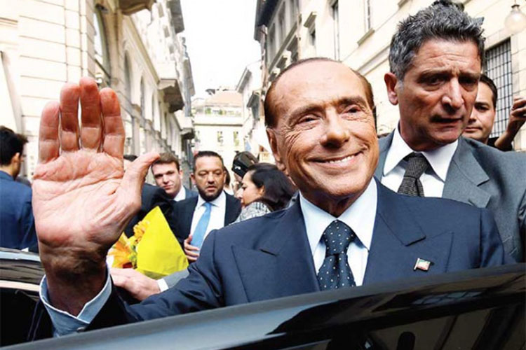 Señalan a Berlusconi por atentados en Italia