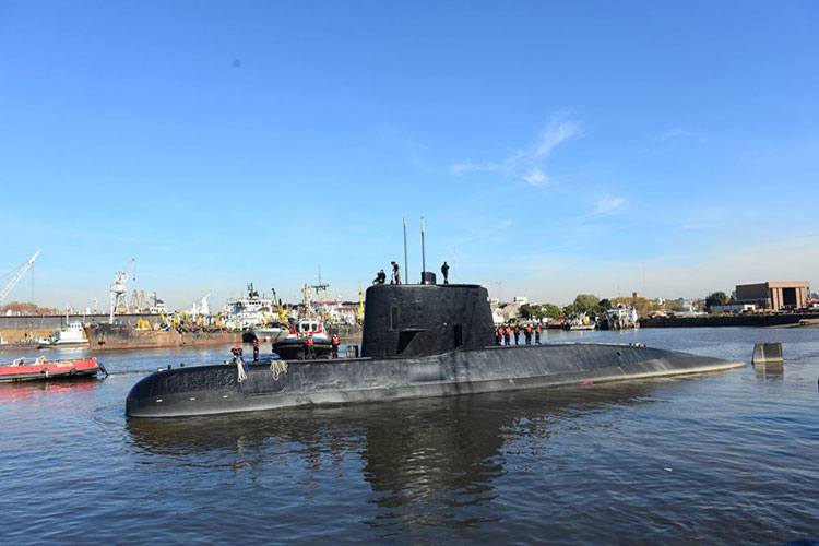 Argentina reporta “explosión” en zona donde desapareció submarino