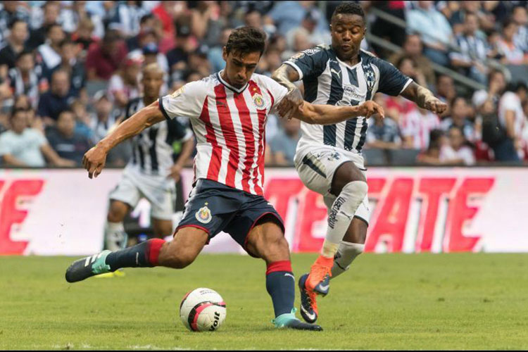 Oswaldo Alanís está transferible en Chivas