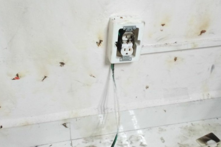 Se registra conato de incendio en la Presidencia Municipal de Madero