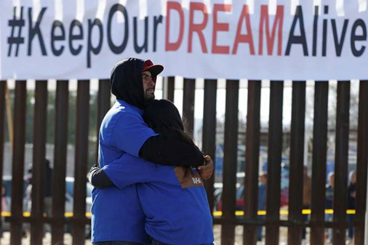 No habrá DACA sin muro fronterizo: Trump