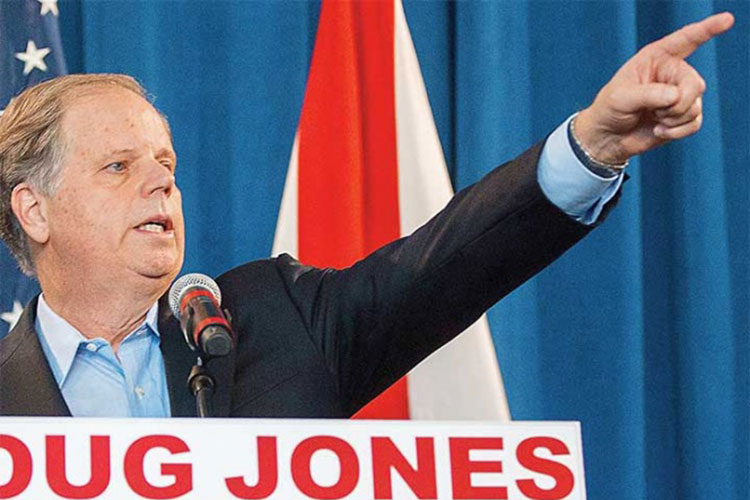 Trump se deslinda del fracaso de elecciones en Alabama