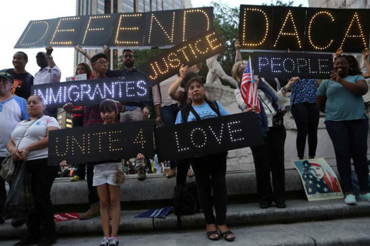 ‘Dreamers’ inician huelga de hambre en Chicago