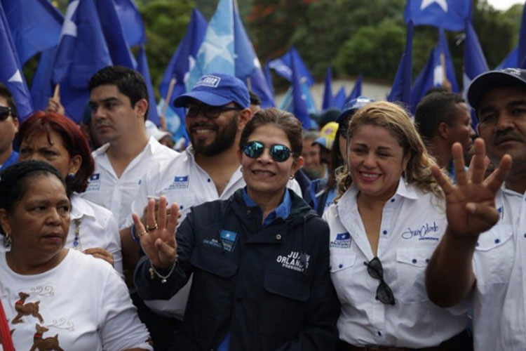 Confirman muerte de hermana del presidente de Honduras en accidente aéreo