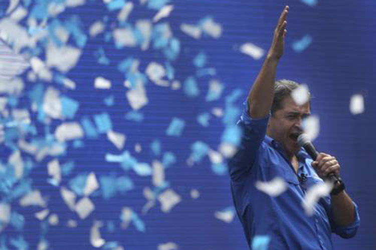 Relección oficial de Juan Hernández en Honduras