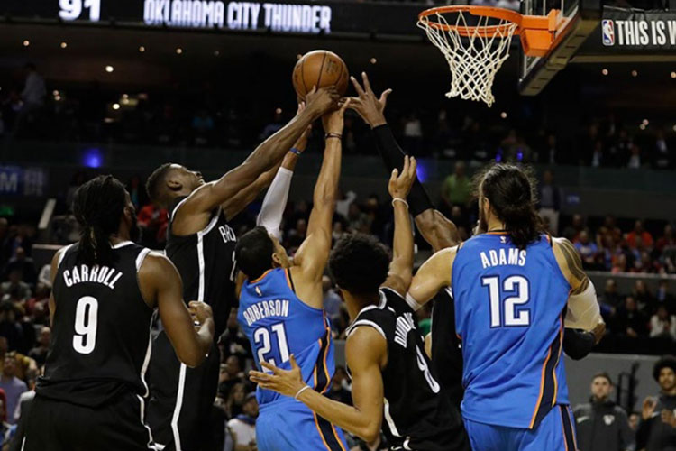 Nets sorprenden al Thunder en la Arena Ciudad de México