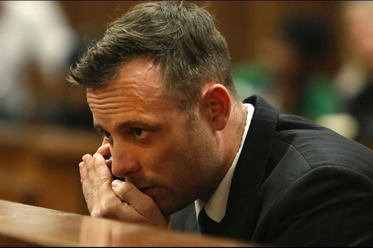 Oscar Pistorius resulta herido en una pelea en prisión