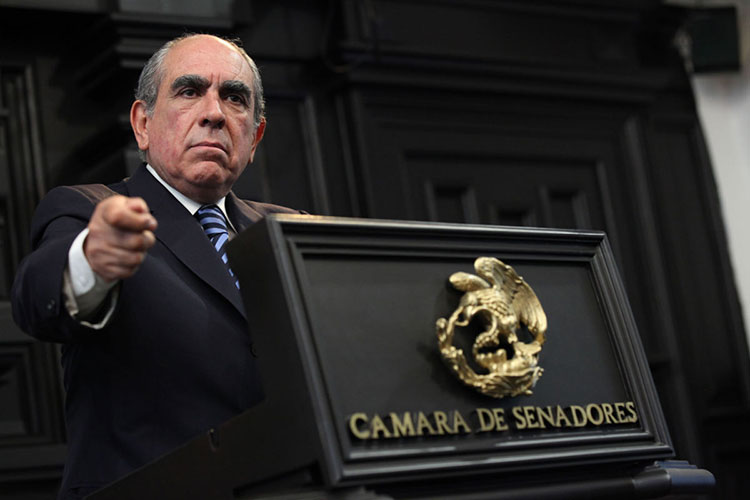 Renuncia Pablo Gómez al PRD