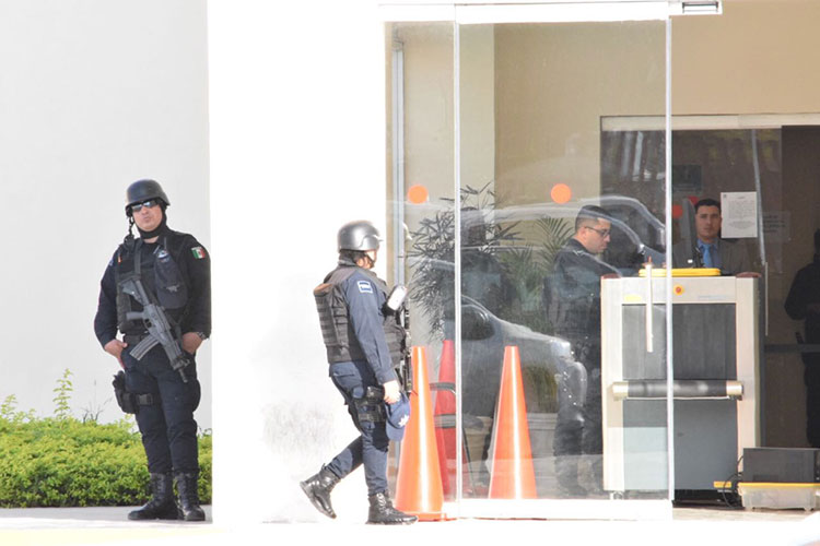 Juez declara privada audiencia contra Eugenio; extradición sería en un año