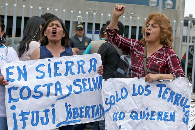 Genera renuncias y más protestas el indulto a Fujimori
