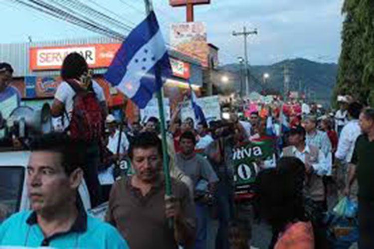 Siguen las protestas en Honduras por el fraude electoral