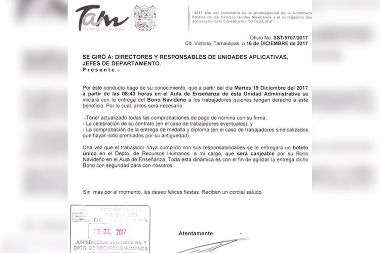 Condiciona Salud entrega de vales a trabajadores