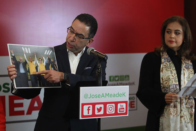 Sí hay mano rusa en apoyo a AMLO, afirma Lozano