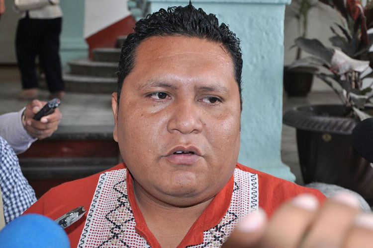 Ahora ‘independiente’ busca con MORENA ser candidato